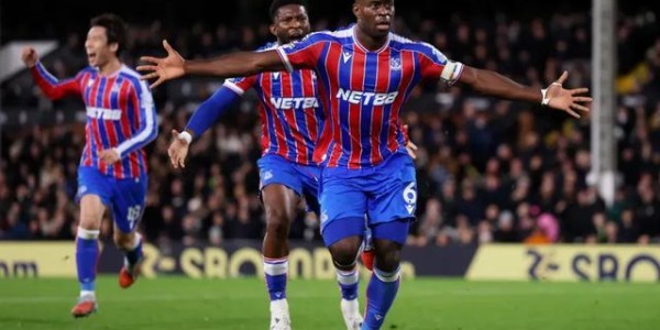 开云体育平台-英超黑马一夜崩盘！25岁队长转投曼城 主帅宣布赛季末走人