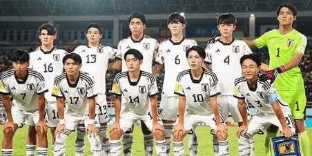 2-0，3-1！亚洲杯疯狂一夜！日本晋级卡塔尔出局，国足出线创历史
